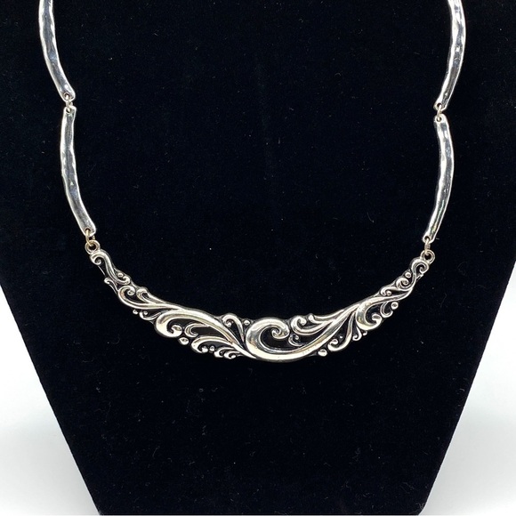 Silvertone & Black Segmented Necklace - Picture 3 of 6